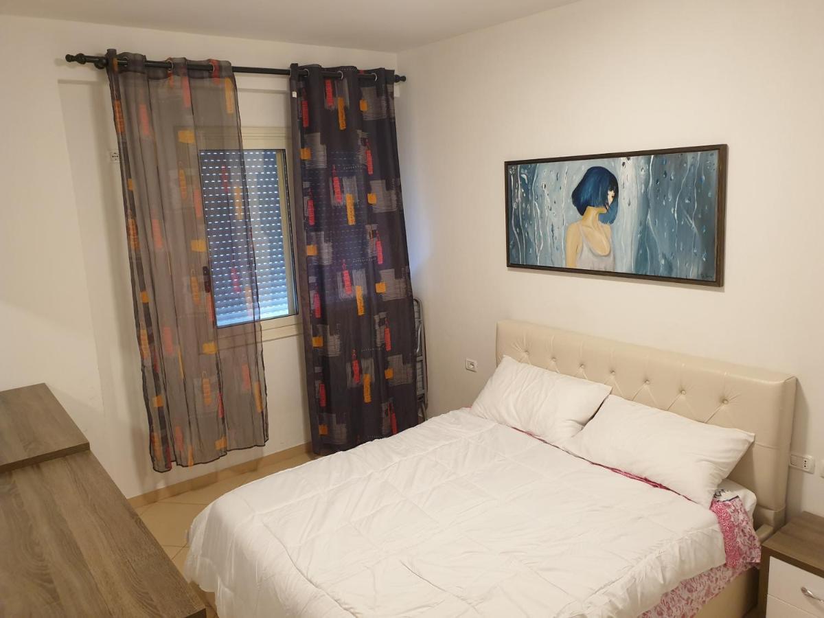Asta Apartments Free Private Parking Vlorë 外观 照片